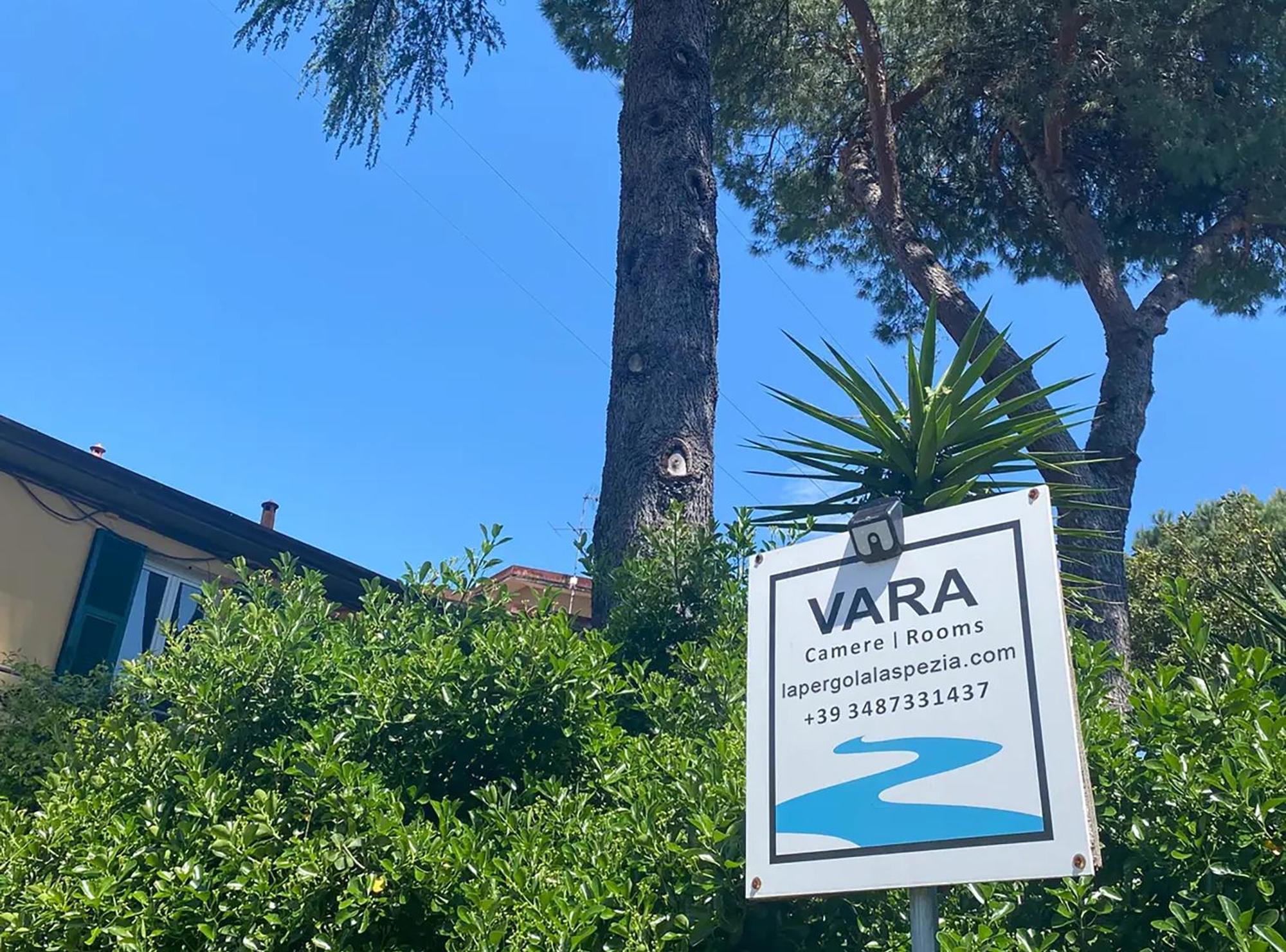 Vara Motel Self Check In Ceparana Exteriér fotografie